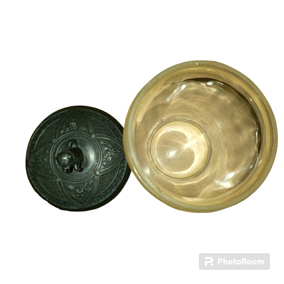 Antique Clear Crystal Glass Pickle Caster W/ Engraved Floral Silver P. Dog Lid - Picture 6 of 9